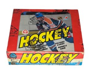 1982-83 O Pee Chee Hockey Wax Box (BBCE)